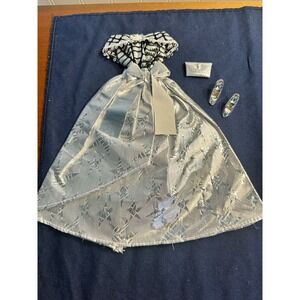 1990s Lucky Fashion Corner Silver Gown And Shoes/bag Fits Barbies Clone Dolls